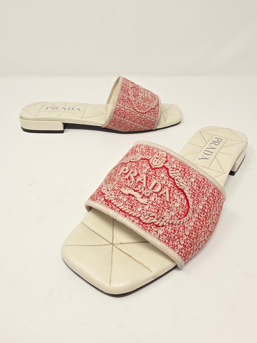Prada Logo Jacquard Slide Sandals Red White Flat Day Quilted Woven 37.5 7.5